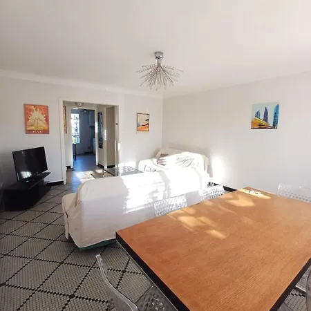 L'auberge Agenaise, 8pers , Wifi , Parking Lejlighed Agen