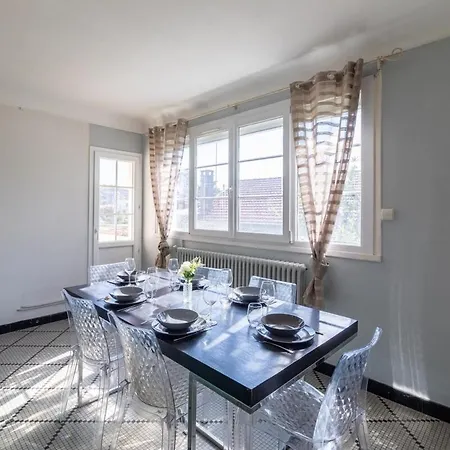 Lejlighed L'auberge Agenaise, 8pers , Wifi , Parking