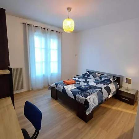 L'auberge Agenaise, 8pers , Wifi , Parking Lejlighed Agen