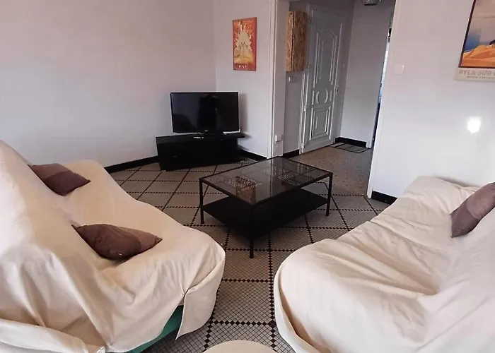 L'auberge Agenaise, 8pers , Wifi , Parking * Agen