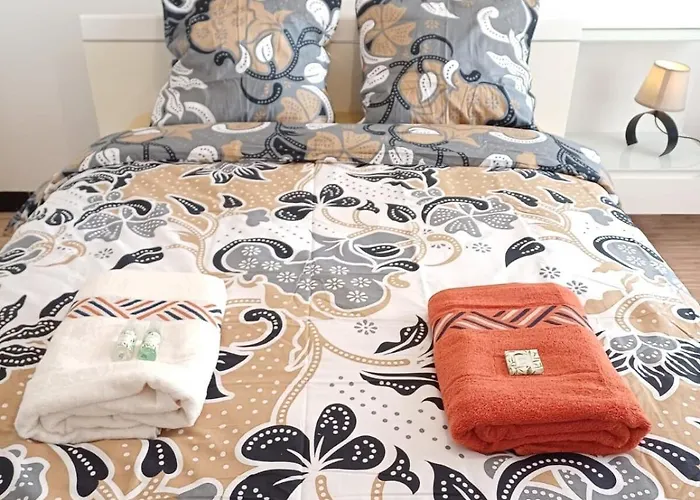 L'auberge Agenaise, 8pers , Wifi , Parking Lejlighed