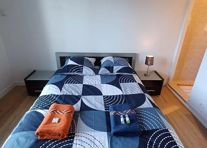 L'auberge Agenaise, 8pers , Wifi , Parking *